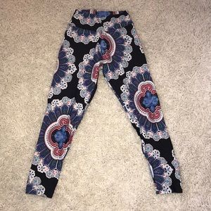 Liquido Small Stretchy Colorful Print Leggings
